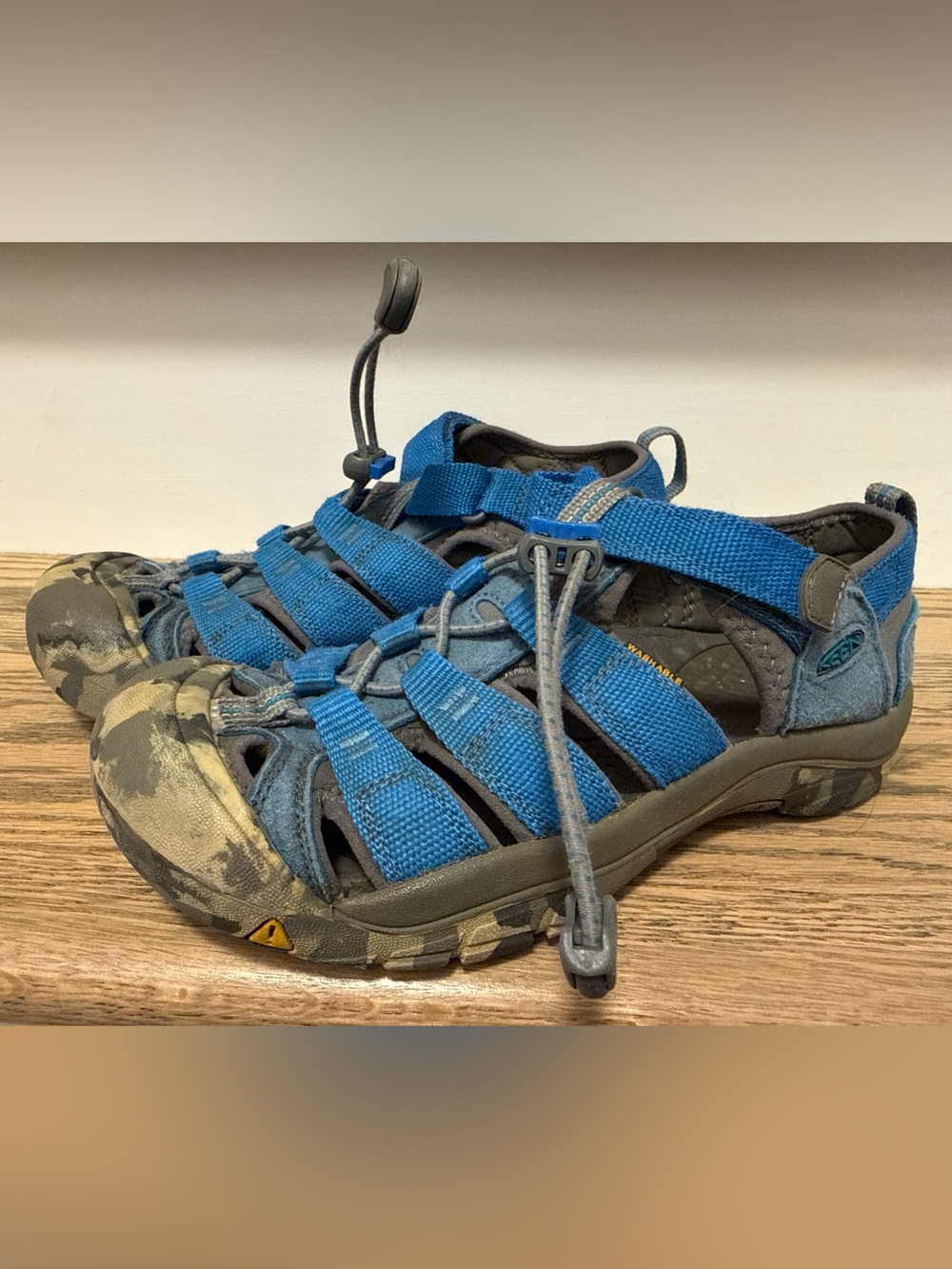 KEEN Newport H2 Youth Sandals | Size 4 | Blue